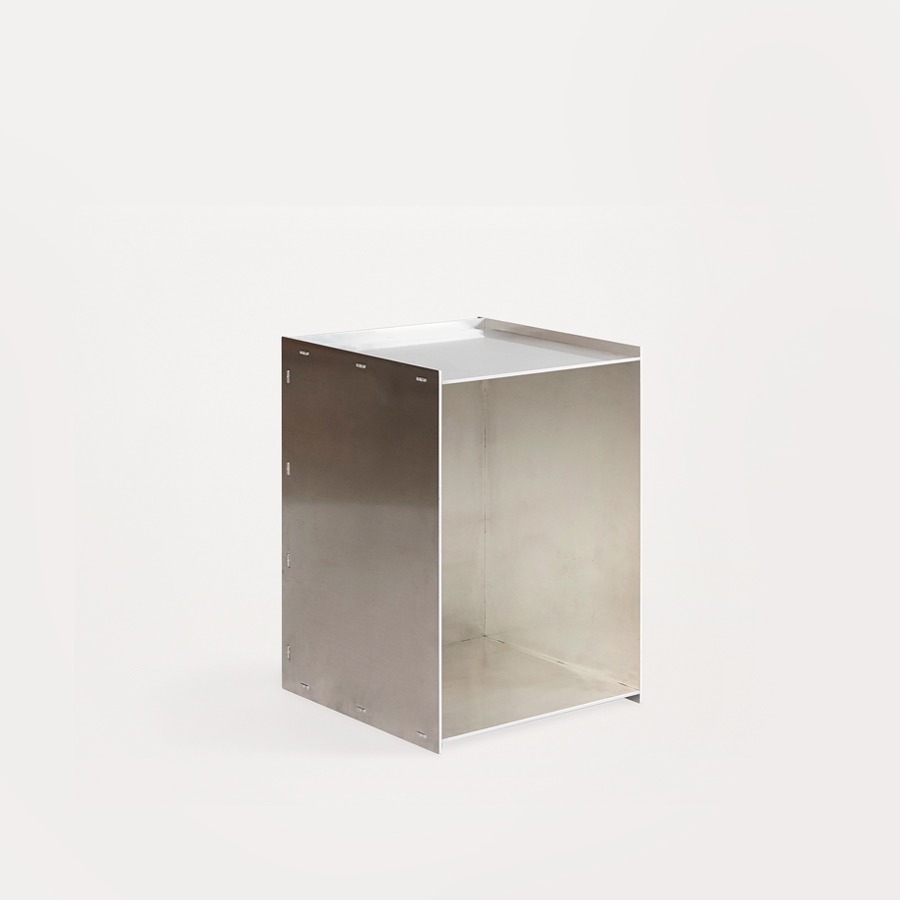 프라마 리벳 박스 테이블 Rivet Box Table Aluminum