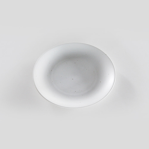 Round Plate Light Oatmeal