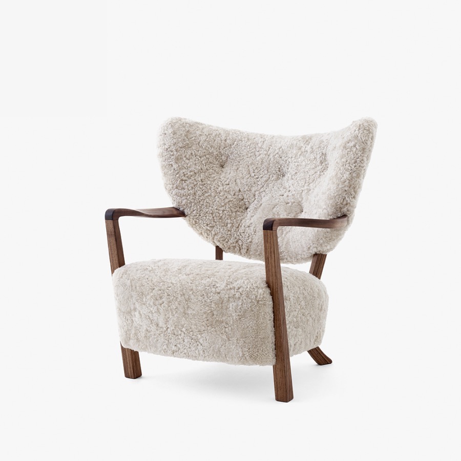앤트레디션 울프 라운지 체어 Wulff Lounge Chair ATD2 Walnut / Sheepskin Moonlight