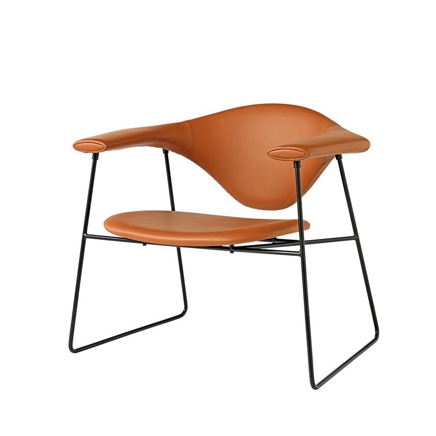 마스쿨로 라운지 체어 Masculo Lounge Chair Sled Base / Leather Cognac