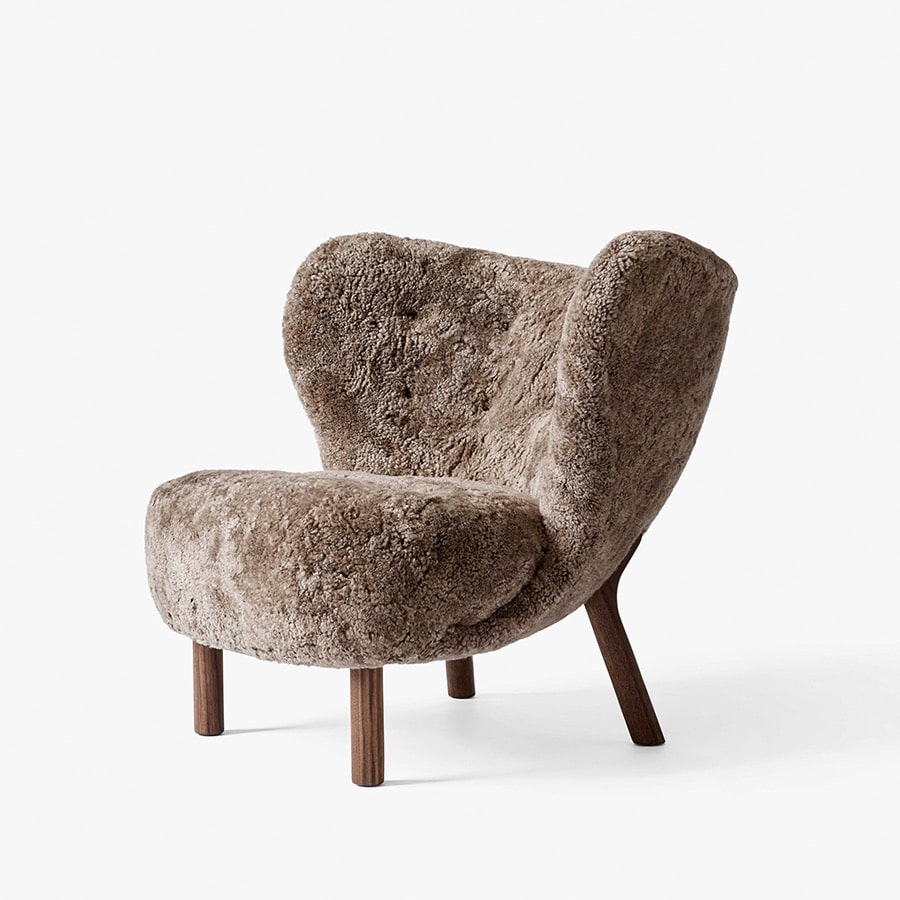 앤트레디션 리틀 페트라 라운지 체어 VB1 Little Petra Lounge Chair VB1 Oiled Walnut/Sahara