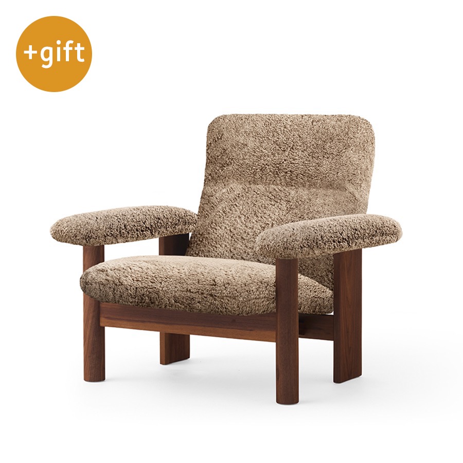 메누 브라질리아 라운지 체어 Brasilia Lounge Chair Walnut/Sheepskin