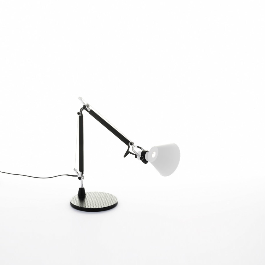 아르떼미데 톨로메오 마이크로 테이블 램프 Tolomeo Micro Table Lamp Black / White