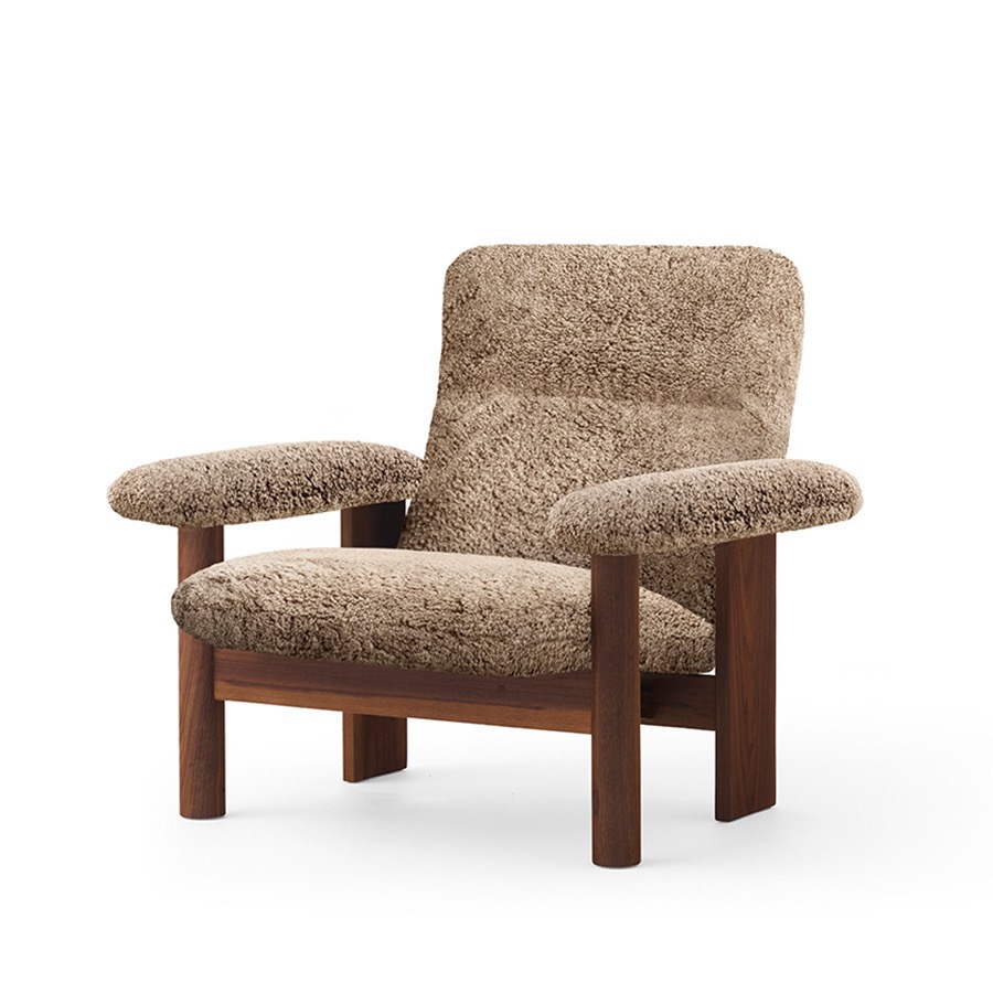 메누 브라질리아 라운지 체어 Brasilia Lounge Chair Walnut/Sheepskin